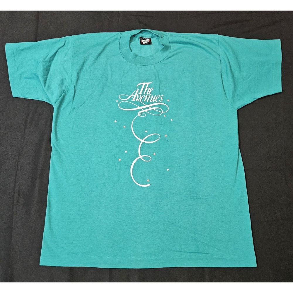 Vintage Single Stitch "The Avenues" T-Shirt Adult Size XL Fits Like a Men's L